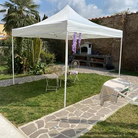Ambrogiana Apartment